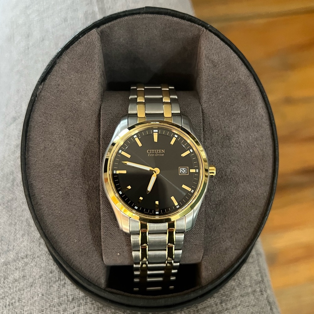 FLAWLESS Mens Citizen Eco Drive 40mm Watch AU1044-58E